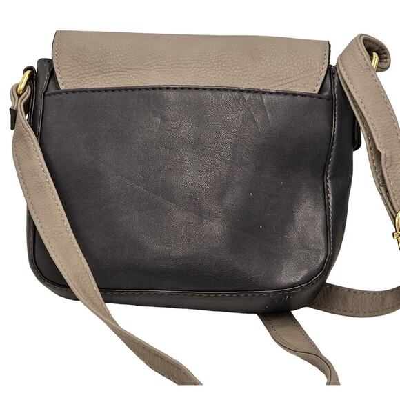 Merona Bag Tan Navy Blue Crossbody Purse Two Tone Pockets Neutral Timeless - Picture 2 of 4